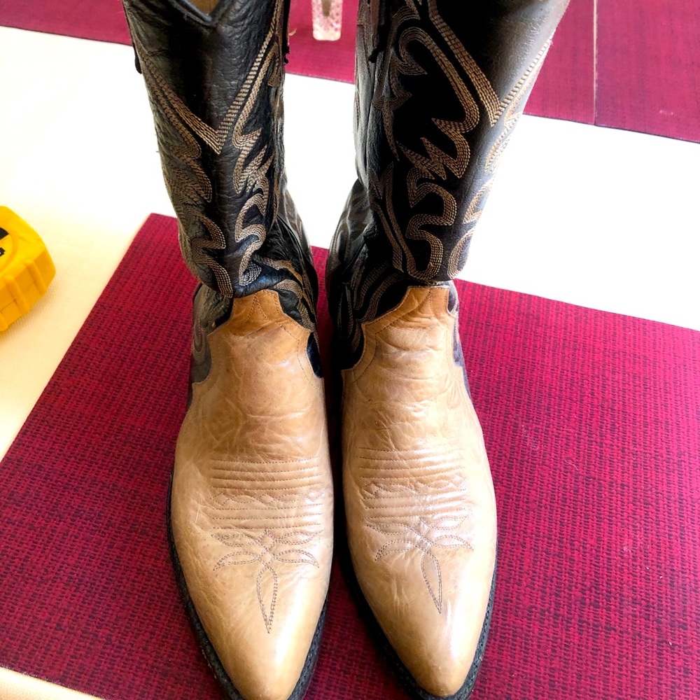 Larry Mahan boots